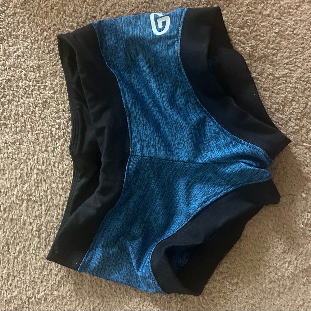 Groove dance shorts - small